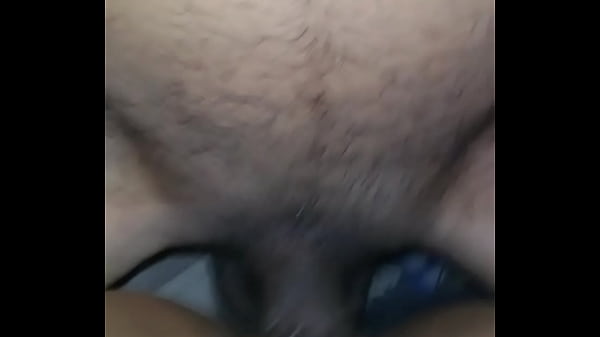 Estaba caliente y la despert&eacute; para cogerla 