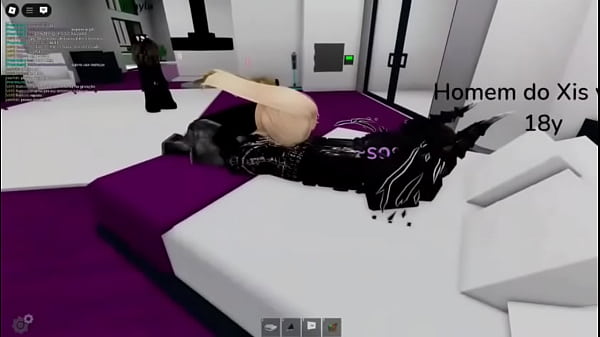 Loira grande foi fodida brincando com o homem do xis vridos aprendendo a li&ccedil;ao no grande brookhaven pornblox