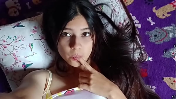 Esposa Novinha Se Masturba Toda Molhada E Adora No Clitóris