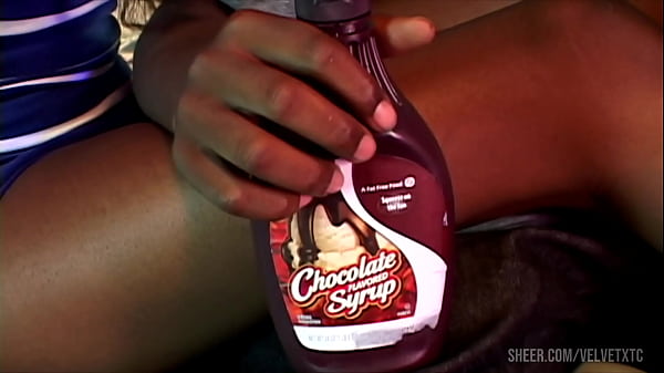 Nonton Simply Chocolate - Introduction thumbnail