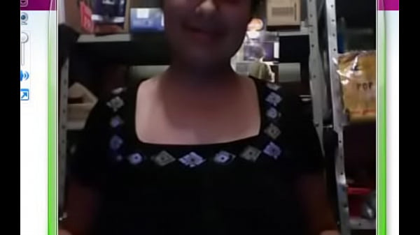 vaquinha mostrando as tetas na_cam