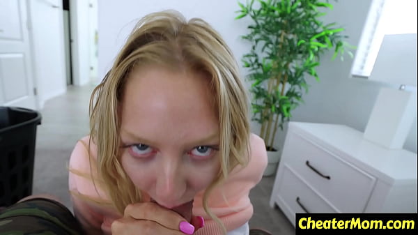 I&rsquo;m going to learn how to aim my cum lower cheatermom 