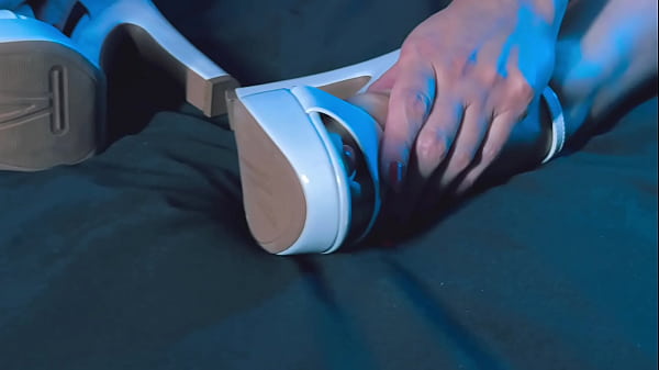 Nonton Do You Feel Addicted To My Feet? thumbnail