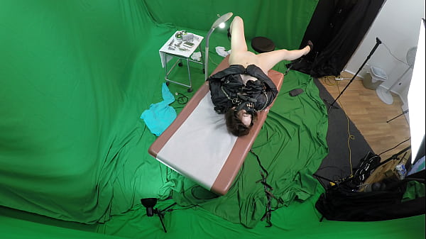 Doctor Fucks inmate's hot horny cunt 