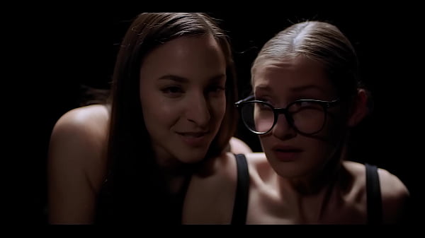 Nonton Real Life Futanari With Amirah Adara And Tiffany Tatum thumbnail