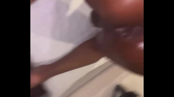 Play MP4 - 2 Dicks 1 Asshole