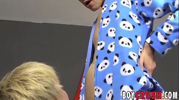 Twink gets his asshole nailed by his man 