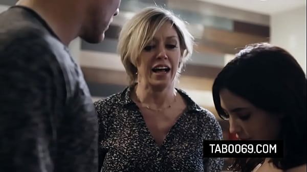 Sexy_brunetteteen fucks withher step parents Jane Wilde DeeWilliams