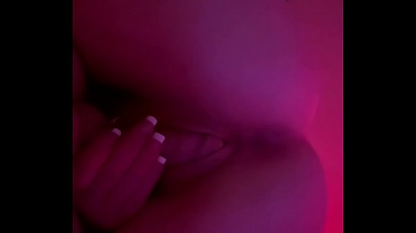 Hot slut knows what she’s doing, couldn’t help myself from taking condom_off