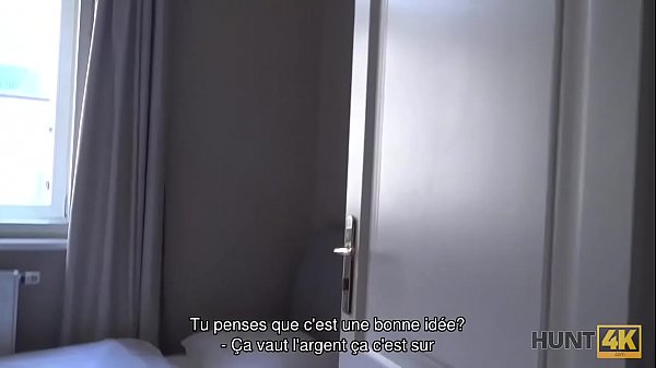 HUNT4K. La superbe brune Jocelyne Z se fait ramoner la chatte rasée pour_de l'argent