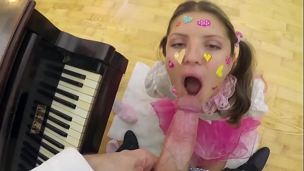 Deepthroats Are The Best Way To Pass Exams thumbnail