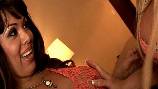 Kelly and Sienna Love To Go Down On Each Other 