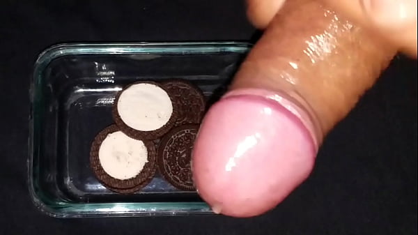 Play MP4 - Extra Cum cream on my double stuffed oreos&period; Creamy delicious&period;