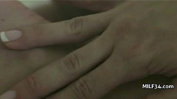 Hot cougar blows a big dick 