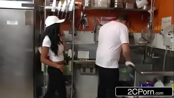 Play MP4 - BTAW - Anya Ivy