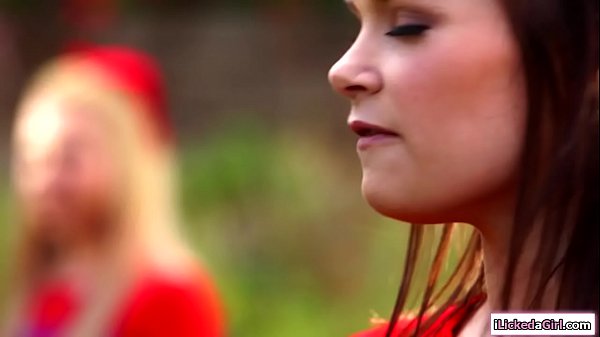 Teen having_fun with stepmoms huge_tits