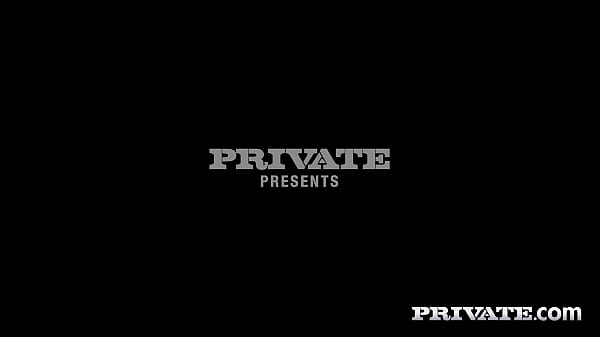 Nonton Madison Mcqueen, Milf On The Hunt thumbnail