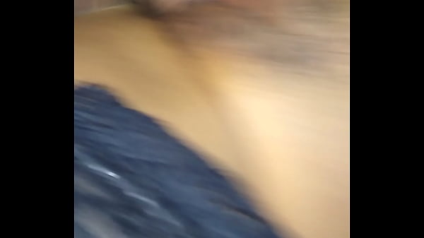 Play MP4 - Mi esposa con su novio sin cond&oacute;n se viene adentro