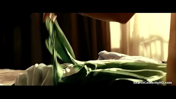 Naomi watts in the impossible 2012