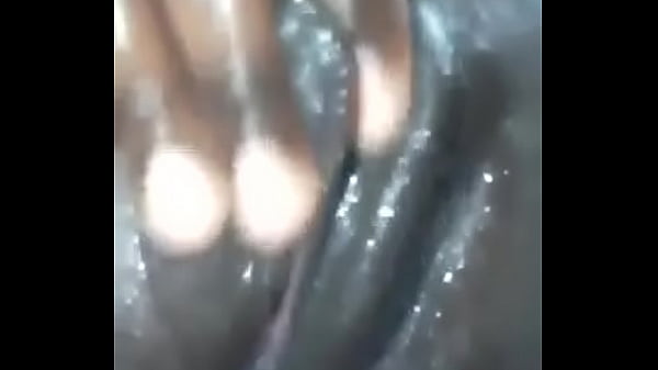 Play MP4 - Pussy play time solo ebony amateure