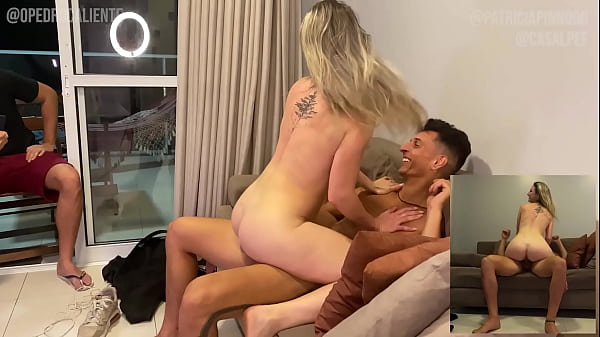 Meu Amigo Bebeu E Pediu Pra Eu Comer A Mulher Dele - Completo thumbnail