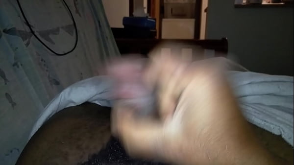 Play MP4 - Fist cum on video