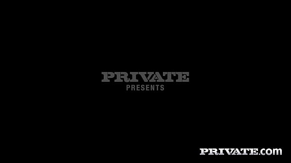 Nonton Ruby Shades Debuts With Her First Ever Dp thumbnail