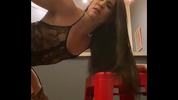 Literalmente Morrendo De Prazer Na M&atilde;o Do Puto thumbnail