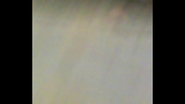 mientras me vengo en su carita divina