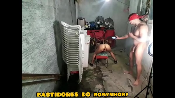 Ksal Tem Uma Tesoura Dany Hot thumbnail