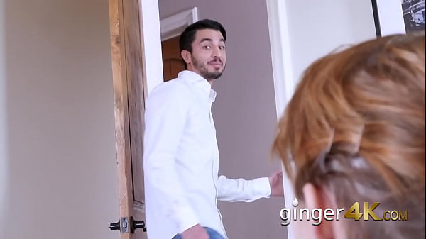 Play MP4 - Emily gets banged after taking some steamy pictures for money