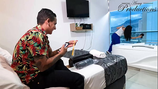 Play MP4 - The cleaning girl helps him with his new toy by sucking him