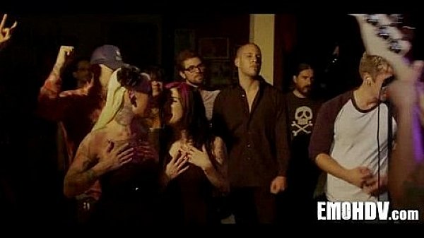 Nonton Emo Slut Fucked 101 thumbnail