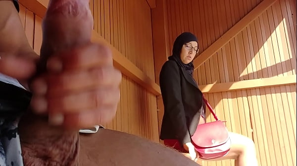 Play MP4 - young boy shocks this muslim girl who was waiting for her bus with his big cock&comma; OMG &excl;&excl;&excl; someone surprised them&semi; he might have problems and run away &period;&period;&period;