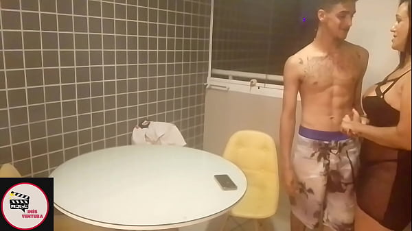 Mc Seleciona Modelos E Recebe Agrado thumbnail