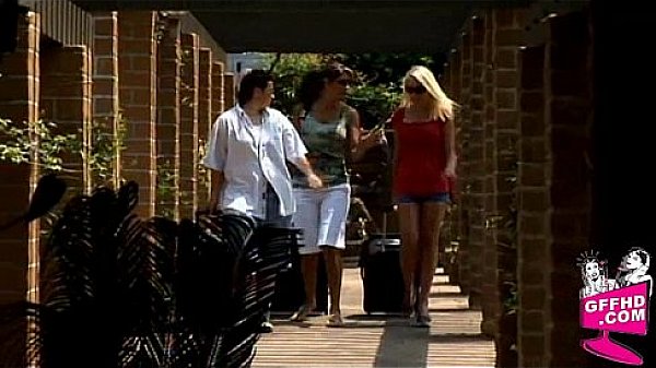 Nonton Lesbian Desires 1743 thumbnail