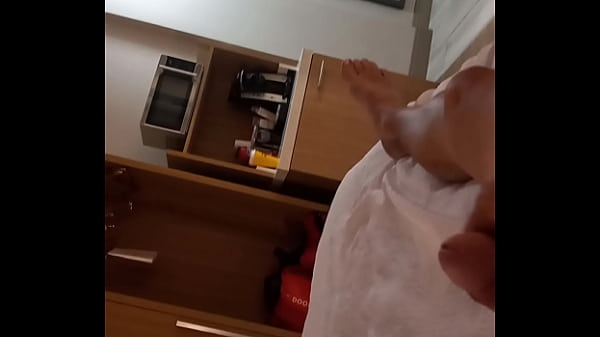 Threesome with daisyjo1975 being fucked 