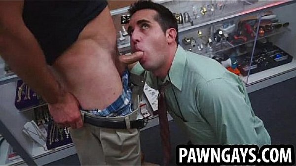 Amateur Hunk Sucking On A Cock At The Pawn Shop thumbnail