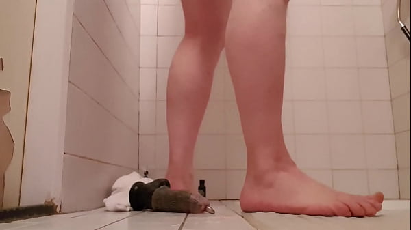 Nonton Cruelcondomdouche21118 thumbnail