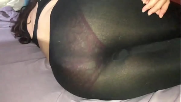 Play MP4 - MI AMIGA EN LEGGINS RIQUISIMOS ME LA TERMINO COGIENDO