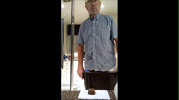 Play MP4 - Sucking a chocolate covered in hot cum&period; Staring Bengeeman&period;