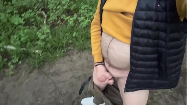 Play MP4 - Masturbation dans les Bois