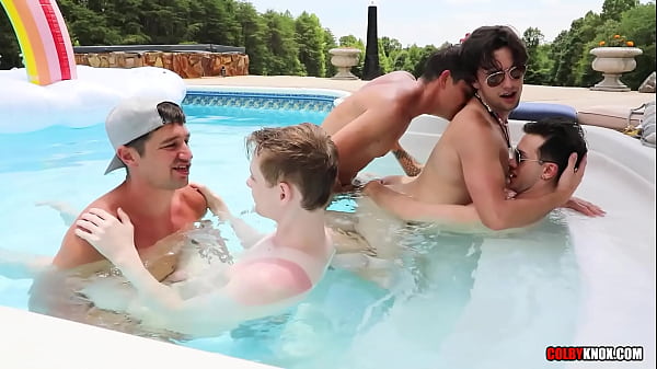 Play MP4 - Five Gays get Wet AND Wild -BAREBACK-