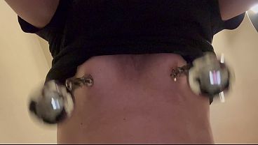 ME DUELEN MIS PEZONES 