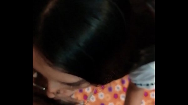 Cole mamando mientras no hay nadie en casa