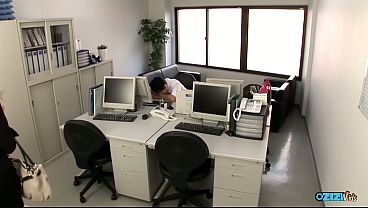 Nonton This Workplace Seems To Be An Ideal Location For Her Sexual Gratification. thumbnail