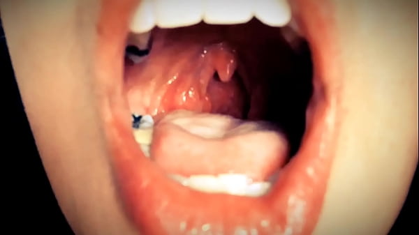 Giantess Gets Mail thumbnail