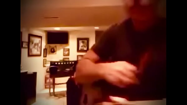 Nonton Buckeyelover73 - Update #12 - Playing Guitar - Mar 16, 2025 thumbnail