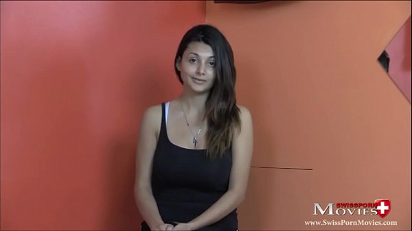 Porno casting mit dem versauten teeny lilly 18j die kleine liebt sex und will ins pornogesch&auml;ft y lilly on the casting