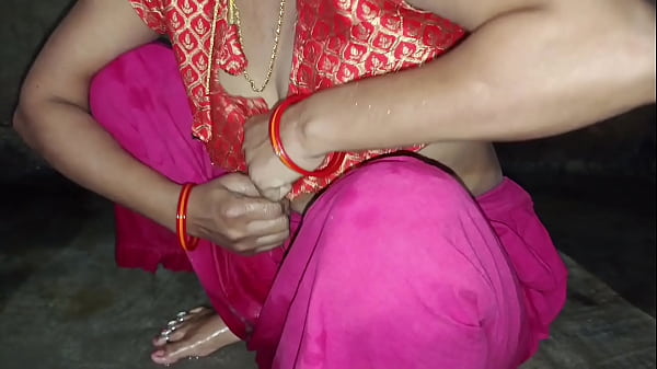 Play MP4 - Wonderful pissing Village outside xxx